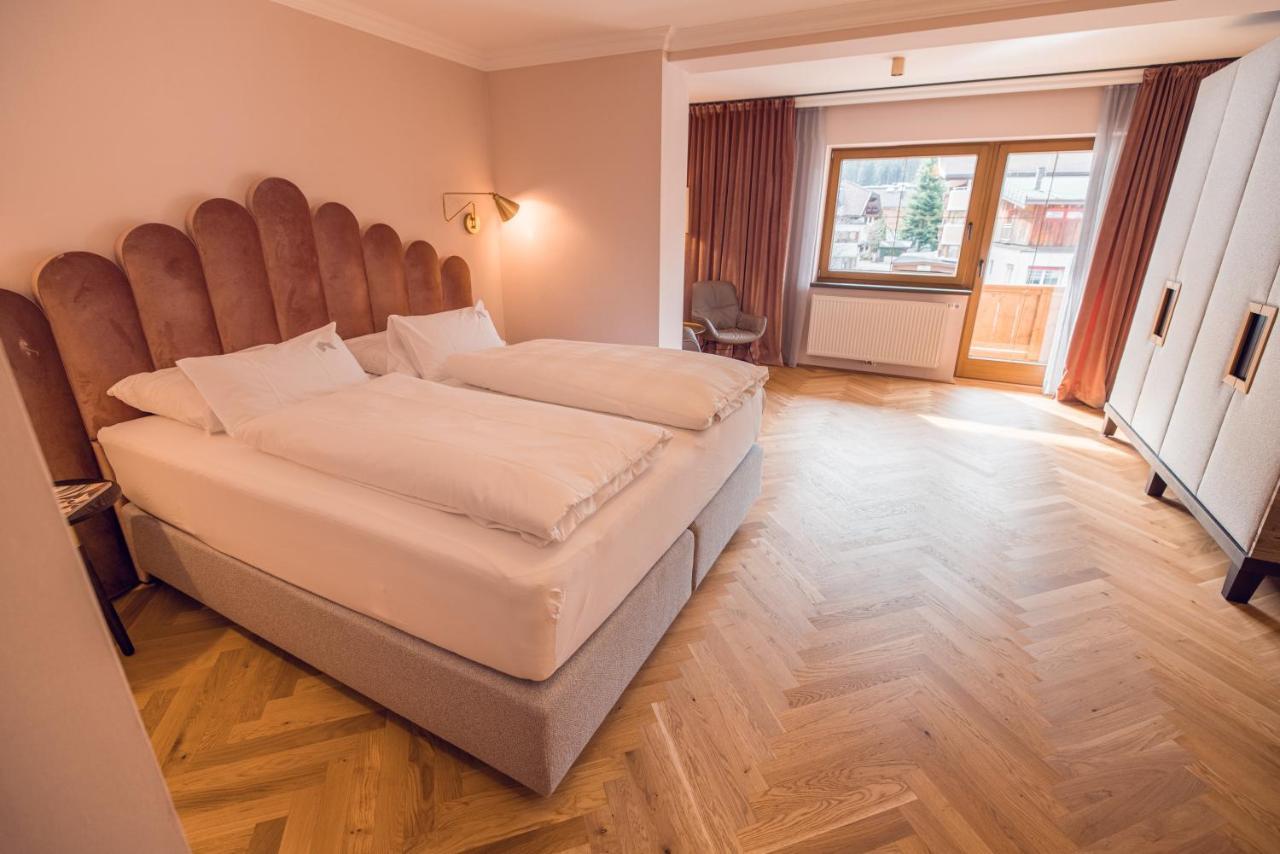 Alpine Hideaway Zillertalerhof Hotel Mayrhofen Bagian luar foto