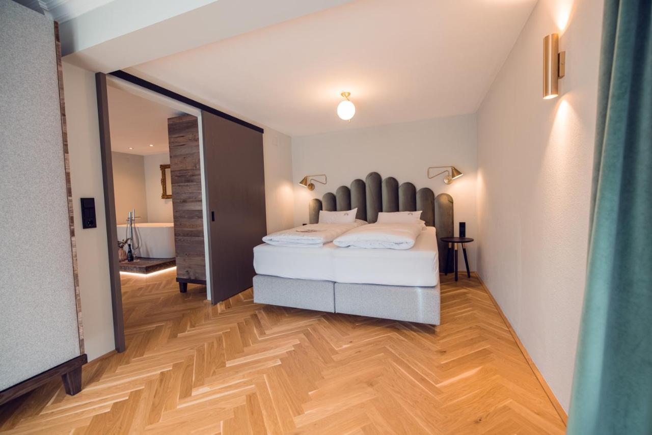 Alpine Hideaway Zillertalerhof Hotel Mayrhofen Bagian luar foto
