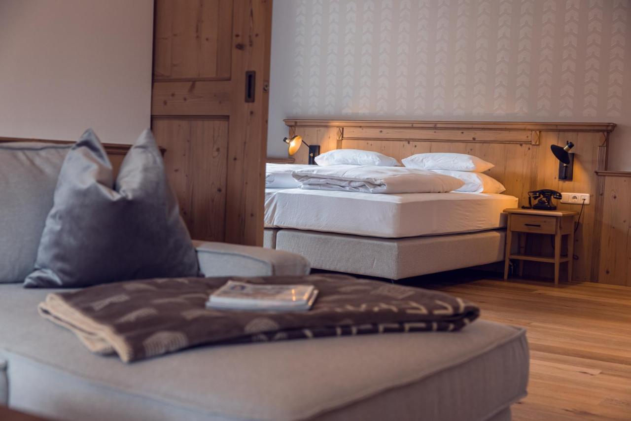 Alpine Hideaway Zillertalerhof Hotel Mayrhofen Bagian luar foto