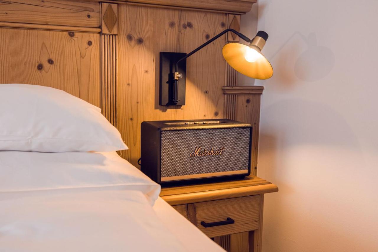 Alpine Hideaway Zillertalerhof Hotel Mayrhofen Bagian luar foto
