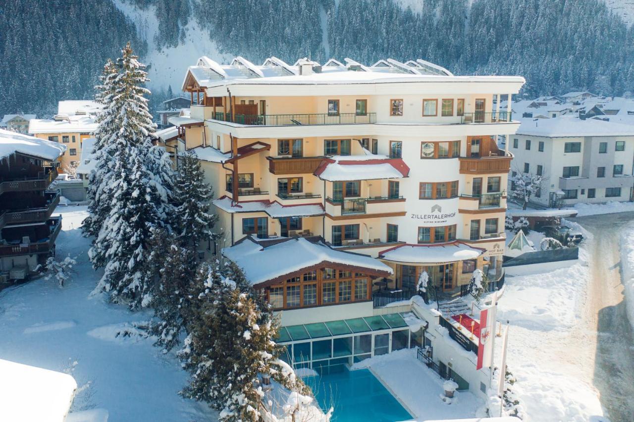 Alpine Hideaway Zillertalerhof Hotel Mayrhofen Bagian luar foto