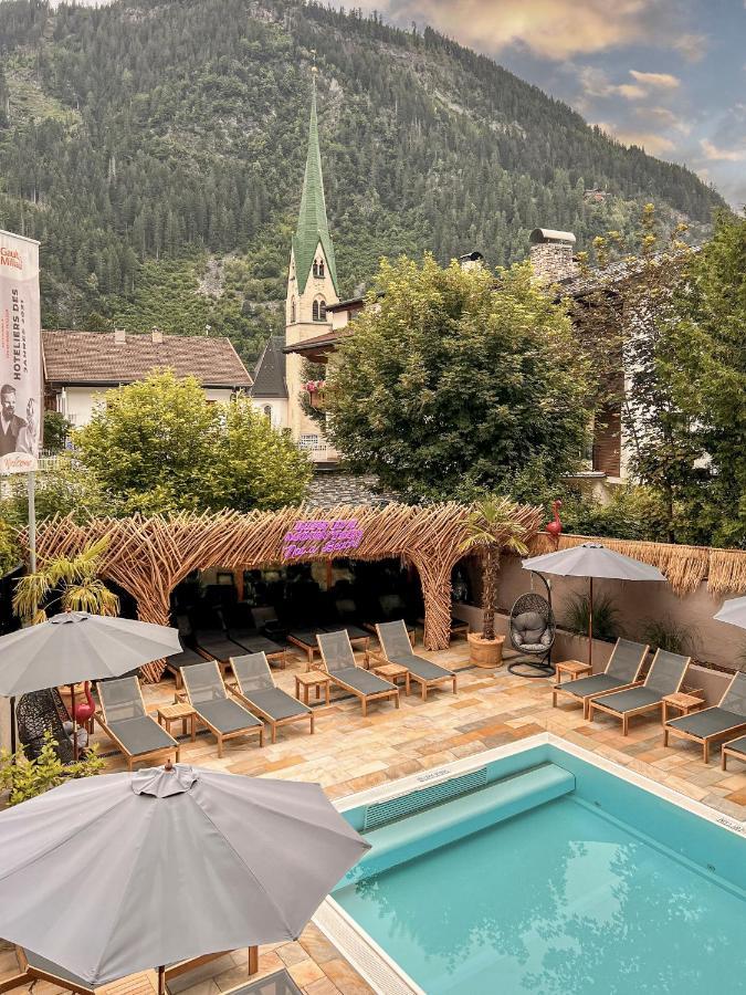 Alpine Hideaway Zillertalerhof Hotel Mayrhofen Bagian luar foto